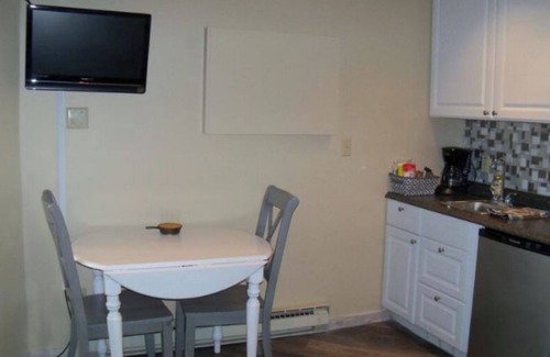 Mancelona Condo | New rental! COZY condo, sleeps 4. Close to LAKES, golf, pools, boat parking