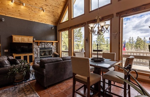 Loma Linda Cabin | New Rental! Hot Tub, Quiet, Large Lot, Great Entertaining Home