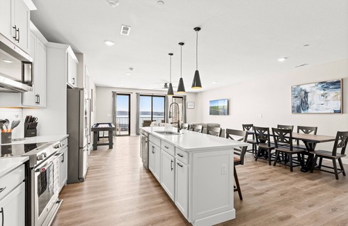 Village of Four Seasons Condo | NEW ResortStyle Lakefront Condo w/Amazing Views!2C