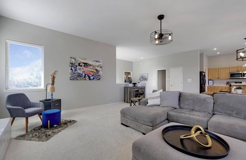 Twin Falls House | NEW! River View Retreat 🌴 Unreal view 😎 Prime 📍