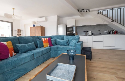 La Palmyre Apartment | New Rooftop Apartment 172m², High Standing center of La Palmyre, All on foot