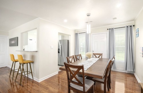 Fresno House | New, Safe, Perfect 3B/2Bth for Bus & Fun