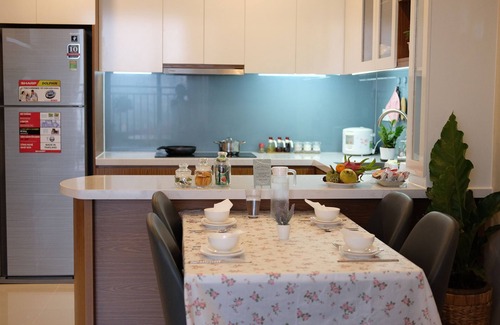 Bach Dang Riverside Apartment | NEW: Saigon Home - CBD Spacious 2Br - Free Pool&Gym