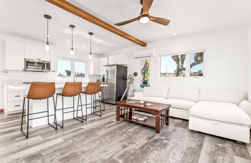 Yucca Valley House | *NEW* Sandtorini - Stargazing - Views - Fast Wi-fi