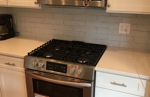 Highlands House | New Sea Air Single Family Home, WIFI WFH Stations