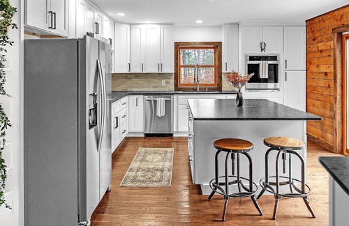 Kunkletown House | NEW! Secluded Forest Cabin Retreat with Pool & Hot Tub