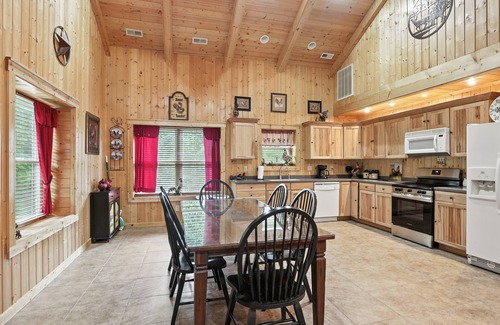 Butler House | NEW! Secluded Mountain Retreat with Stunning Views