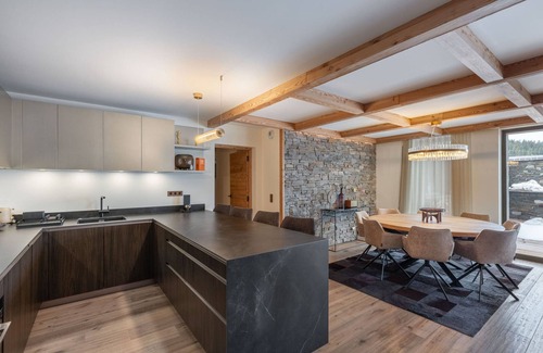 Courchevel Apartment | New Ski-In/Ski-Out Apartment in Courchevel 1850 with Pool, SPA, and Parking