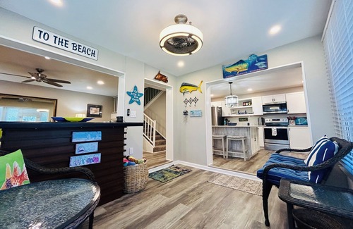New Smyrna Beach House | NEW SMYRNA BEACH - Beachside Bungalow at Bahamian Club!