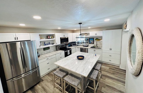 New Smyrna Beach House | NEW SMYRNA BEACH - Beachside Bungalow at Bahamian Club!