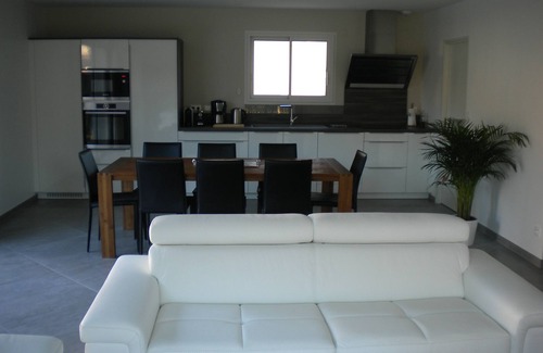 Soulac-sur-Mer House | NEW SOULACAISE HOUSE OF CHARM IN SEASIDE