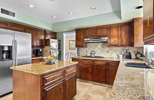 Greenacres House | New! Spacious 3K sq ft 4BD/3Bath + Pool