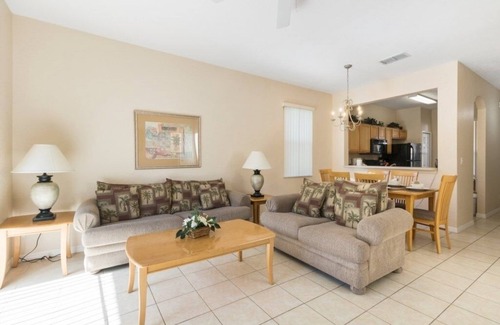Kissimmee House | NEW! Spacious 4-Bed Oasis at Regal Oaks Resort – Close to Disney & Old Town