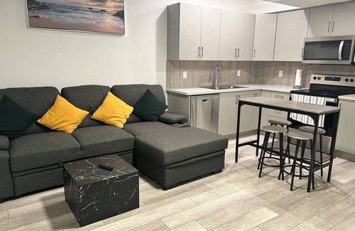 Southwest Calgary House | New, spacious and lovely two-bedroom basement suite in a peaceful neighbourhood