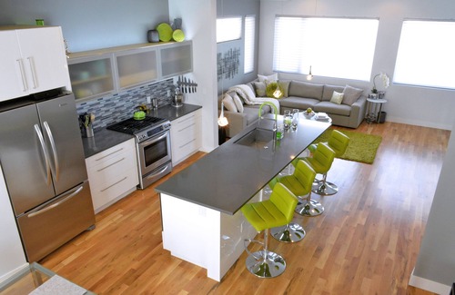Jefferson Park House | NEW! Spacious and Modern Highlands Townhome with Breathtaking City Views!