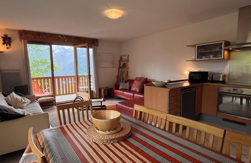 Oz Apartment | NEW-spacious apartment with a stunning view on the mountains - max of 8 pers