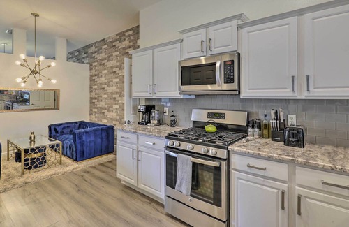 Lakeview Village House | NEW! Spacious Brandon Home, Lake Mango On-Site!