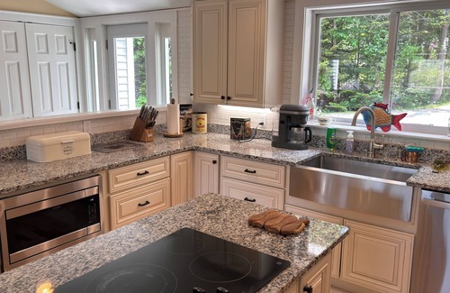 Seal Cove House | New special rates! Close to Acadia's hikes and great deck with fire pit to RELAX