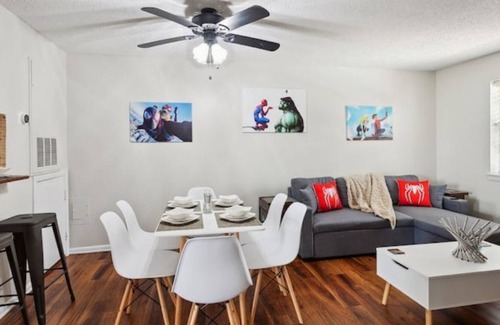Metairie Apartment | NEW Spider-Man Themed w Pool New Orleans Airport