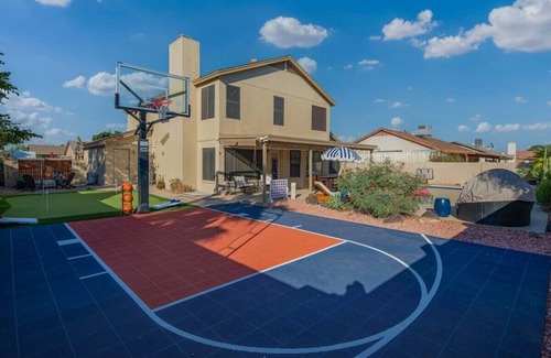 Peoria House | NEW Sportscourt|Huge Pool|Gameroom|Peoria Paradise