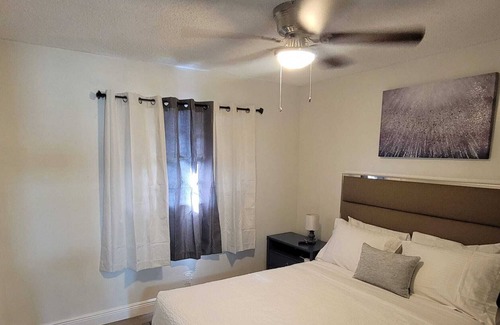 North Lauderdale Apartment | NEW STAR 3/ Beautiful 2 bedrooms 1 bath family oriented apartment