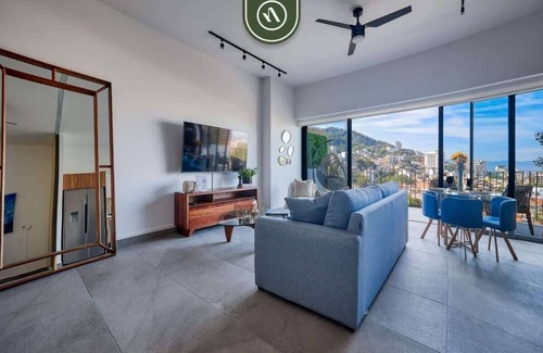 El Caloso Apartment | New Studio - King Bed - Pool - Jacuzzi - Gym