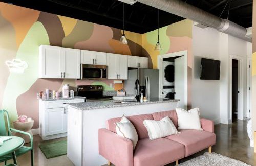 Nashville Apartment | NEW Studio Sleeps 4 - 7 mins to DT