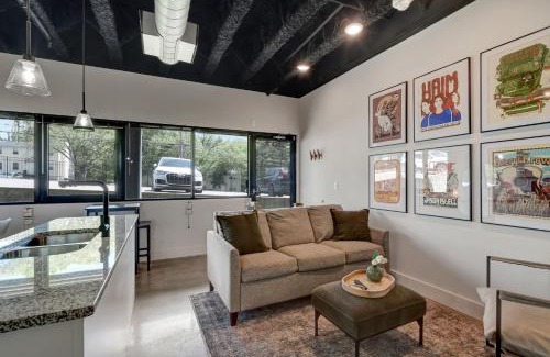 Nashville Apartment | NEW Studio with 2 Beds 7 mins to Broadway