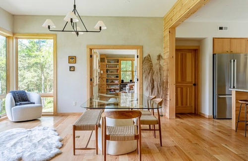 Kerhonkson House | NEW: Stunning Country Contemporary in Kerhonkson