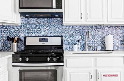 West Colfax Apartment | New Stylish Sanctuary | King Beds | Sloan’s Lake