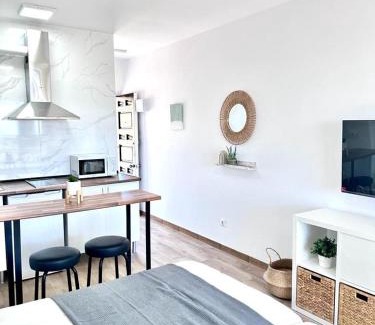 Carihuela Apartment | New stylish studio with pool & sea view