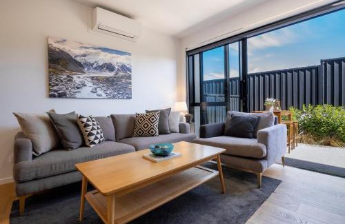 Albert Town House | New & Stylish Townhouse - Explore Wanaka, Ski Cardrona