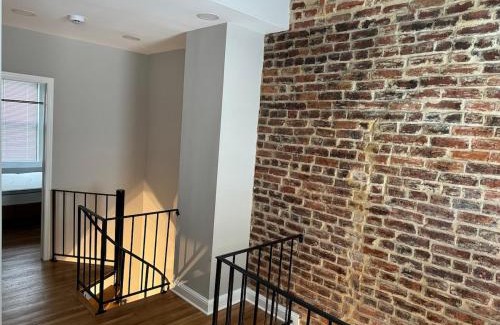 Park View House | NEW Stylish Townhouse in DC