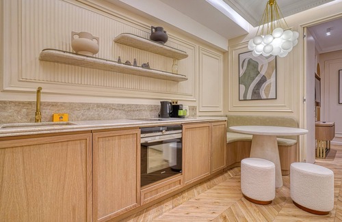 Chaussee-d'Antin Apartment | NEW | Suite Opéra | Louvre | CLIM |2 CH