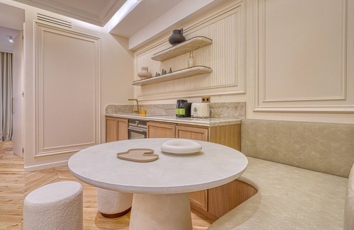 Chaussee-d'Antin Apartment | NEW | Suite Opéra | Louvre | CLIM |2 CH