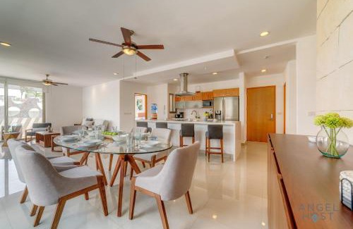 Zazil-ha House | NEW Sunlit Stay Private Roof Terrace BBQ SpaTub