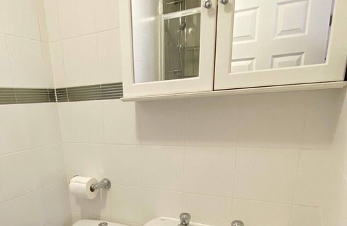 Falkirk Apartment | NEW Super 2 Bedroom Flat in Falkirk