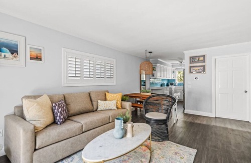 Roseville - Fleet Ridge House | New The Coastal Nest