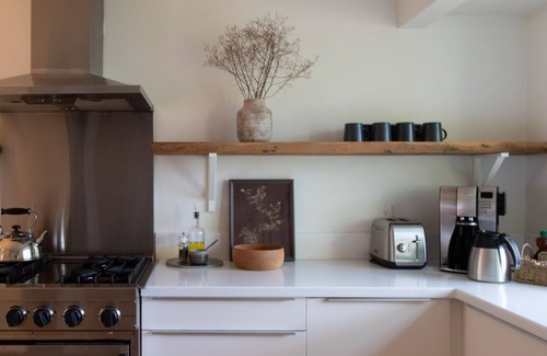 Silver Lake House | *NEW* The Garden House - quiet neighborhood home