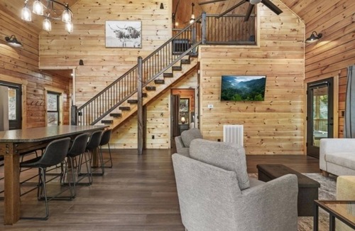 Tellico Plains House | NEW! The Great Escape - 2 BR, 2.5 Baths, Sleeps 12 by RedAwning