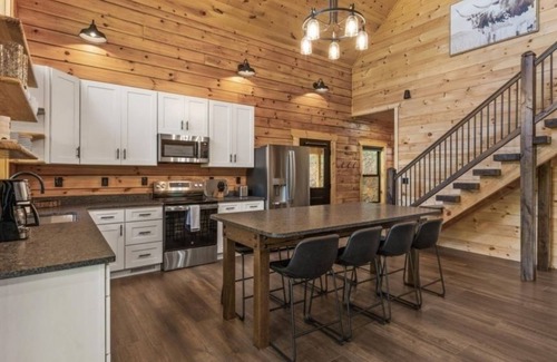 Tellico Plains House | NEW! The Great Escape - 2 BR, 2.5 Baths, Sleeps 12 by RedAwning