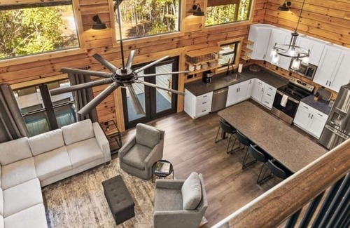 Tellico Plains House | NEW! The Great Escape - 2 BR, 2.5 Baths, Sleeps 12 by RedAwning