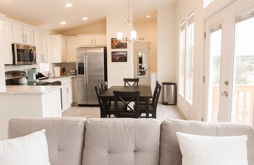 Valle House | *NEW* THE HAVEN at Woodland Ranch - Wonderful! Grand Canyon Vacation Rental