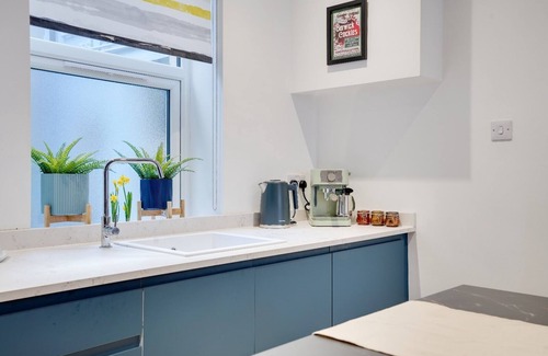 Berwick-upon-Tweed House | *NEW*The Procession: Grade II Listed, Pet Friendly