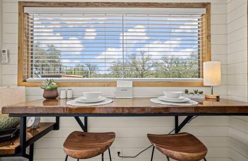 Fredericksburg House | New The Texas Retreat-Container Home