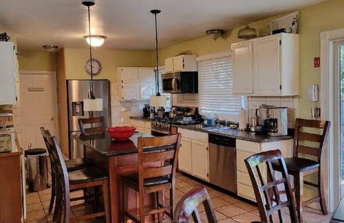 East Chop House | New to the rental market! Air conditioned family home, 1 mile from Circuit Ave