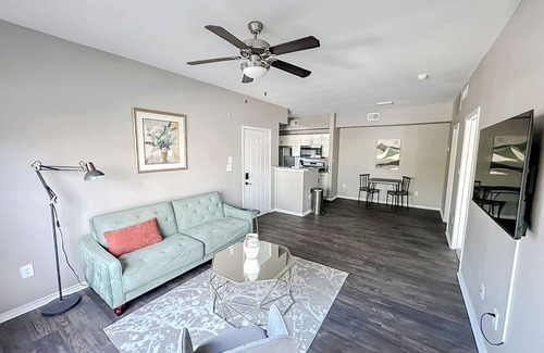 South Side Apartment | New to Vrbo Sleepover Dashing 1BD/1BA + Gym - Corpus Christi