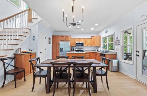 Westminster Hotel | NEW TO VRBO! The Westminster House w/Dock!