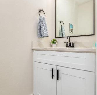 Downtown Apartment | New Townhome in the heart of Pensacola
