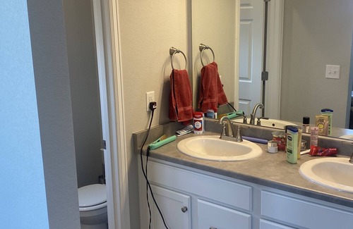 Commerce City House | New Townhouse minutes from Denver International Airport